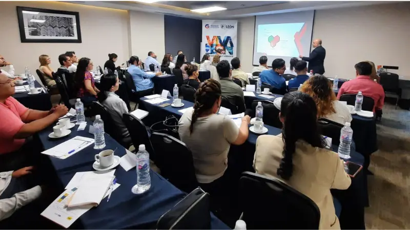 Capacitación en protocolo — Turismo León, Guanajuato